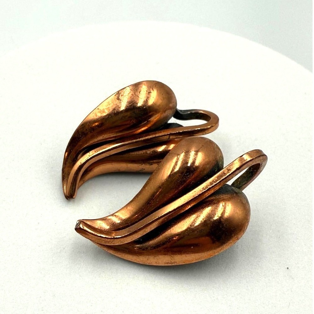 Renoir Vintage Copper Clip On Earrings Mid Century Modern Leaf‎ Signed Jewelry